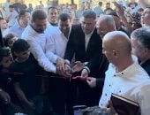 رغم المعاناة.. فلسطيني من نابلس يهدى والده مسجدا صدقة جارية على روحه.. صور