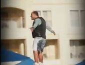 الشاب محمود عبد الغني لاعب "فلاي بورد"