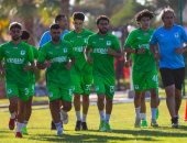 فريق المصري خلال التدريبات مع نبيل الكوكي مدرب الفريق
