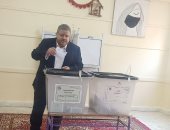 رئيس الهيئة المصرية لضمان الجودة يدلى بصوته بانتخابات الشيوخ