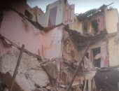 انهيار منزل من 3 طوابق خالى من السكان فى عين شمس 