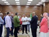 محافظ الإسماعيلية يتابع استعدادات مهرجان المانجو