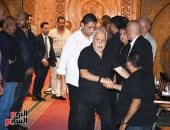 نجوم الفن يقدمون واجب العزاء في الفنان الراحل سيد صادق