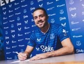 رسمياً.. إيفرتون يتعاقد مع جريليش .. واللاعب يكشف سر القميص 18