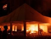 متظاهرون يضرمون النار فى أبنية للبرلمان بعدة أقاليم في إندونيسيا
