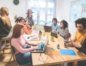 موظفون - صورة أرشيفية