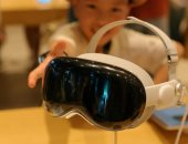 جهاز Vision Pro 2 