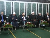 مناقشة عدد من الملفات الخدمية والدينية