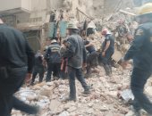 انتشال جثمان شاب من أنقاض عقار الجمرك المنهار بالإسكندرية