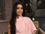 الفنانة الشابة ياسمينا العبد