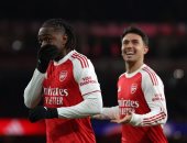 لاعبو أرسنال في مباراة سابقة