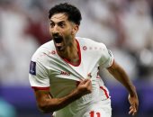 الأردني يزن النعيمات مهاجم العربي القطري 