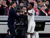 تشابى ألونسو مع فينسيوس 