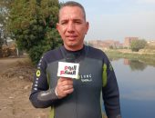 غواصون متطوعون يصلون لقرية الزوامل بالشرقية لمحاولة استخراج التماسيح