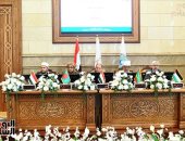 لجنة التحكيم 