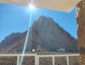  تحسّن الأحوال الجوية في مدينة سانت كاترين وعودة الشمس بعد موجة الطقس السيئ