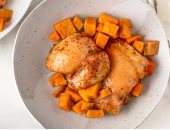 طريقة عمل الدجاج بالبطاطا الحلوة
