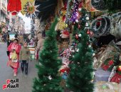 البهجة تعم سريناجار بالهند مع افتتاح أسواق الهدايا استعدادا للكريسماس