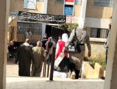 اقبال من الناخبين على التصويت بلجان منشأة القناطر