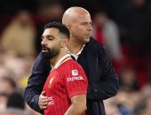 محمد صلاح مع ارنى سلوت 