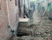 بث حى لما يحدث بقرية جريس فى المنوفية بعد انهيار 8 منازل وإزالة 6 بسبب ماسورة مياه