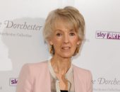 وفاة جوانا ترولوب الكاتبة البريطانية الأكثر مبيعا عن عمر يناهز 82 عامًا