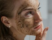 وصفات طبيعية للعناية بالبشرة بالقهوة 