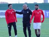 حسام حسن مع صلاح و زيزو في مران منتخب مصر