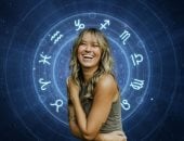 أبراج تستقبل العام الجديد بتفاؤل وضحك