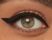 خطوات تحديد سمك الآيلاينر المناسب لعينك