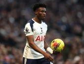 محمد قدوس لاعب توتنهام