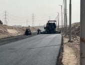 رصف طريق في قنا