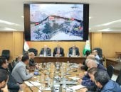 محافظ الجيزة يتابع آليات تنفيذ المرحلة الأولى من تطوير طريق المنيب/العياط