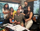 مسلسل كلهم بيحبوا مودى الحلقة 1.. ياسر جلال يقرر طلاق هدى الأتربى بسبب غيرتها.. ويهدى ابنته سيارة و50 ألف جنيه.. ميرفت أمين تطلب منه شيك بـ2 مليون جنيه.. ومودى مهدد بالسجن بسبب إفلاس شركته