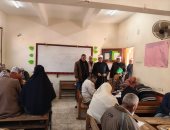 رئيس أزهرية القليوبية يتابع أعمال تصحيح الشهادة الابتدائية