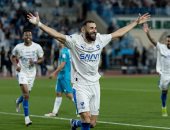 انتقال كريم بنزيما إلى الهلال يفجر الأزمات في الدوري السعودي