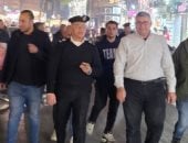 رئيس حى الطالبية يتابع الانضباط بشارع العريش