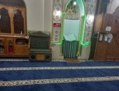 إدارة أوقاف البياضية تنفذ فرش مسجد عبدالله بن الزبير بالحبيل بالبياضية