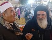 راعي كنيسة وشيخ يشاركان في إفطار مبادرة حياة كريمة
