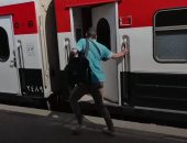 ​رصد سلوكيات خاطئة تؤثر على سلامة الركاب