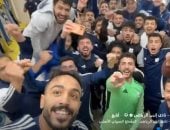 كهربا كابتن فريق إنبي يحتفل فى غرفة الملابس