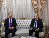 وزير العمل خلال استقباله رئيس الهيئة الوطنية للإعلام