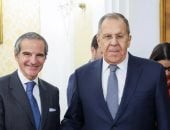 وزير الخارجية الروسي سيرجي لافروف مع مدير عام للوكالة الدولية للطاقة الذرية رافائيل جروسي