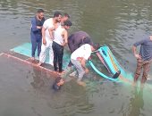 موقع حادث انقلاب سيارة فى ترعة بقنا