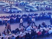  الآلاف من أهالي بورسعيد على مائدة واحدة بطريق التفريعة