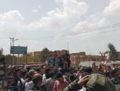 انتظار أهالى قرية الفنت التابعة لمركز الفشن لوصول الشيخ بلال سيف الفائز فى برنامج دولة التلاوة