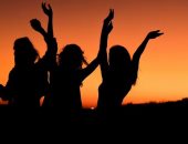 4 أبراج تنوى مد إجازة العيد لأيام أخرى