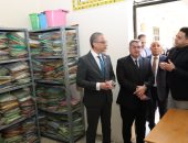 جولة محافظ الجيزة بمقر الجهاز التنفيذى لمشروع الجبانات