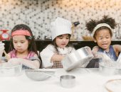 وصفات طبخ ممتعة وسهلة للأطفال مناسبة في الأجواء الحارة