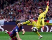 جانب من مباراة أتلتيكو مدريد ضد برشلونة